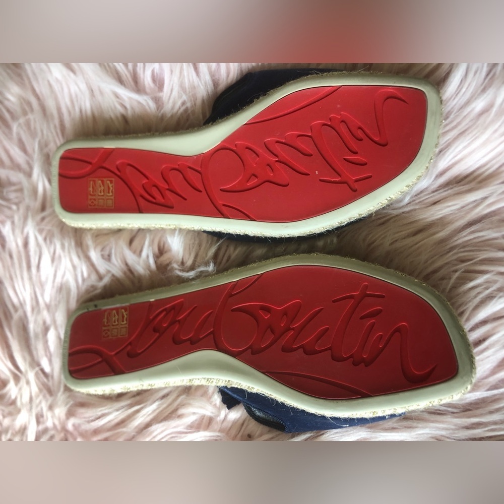 CHRISTIAN LOUBOUTIN Navy Blue Velvet Pacha Flat Sandals - Picture 3 of 5